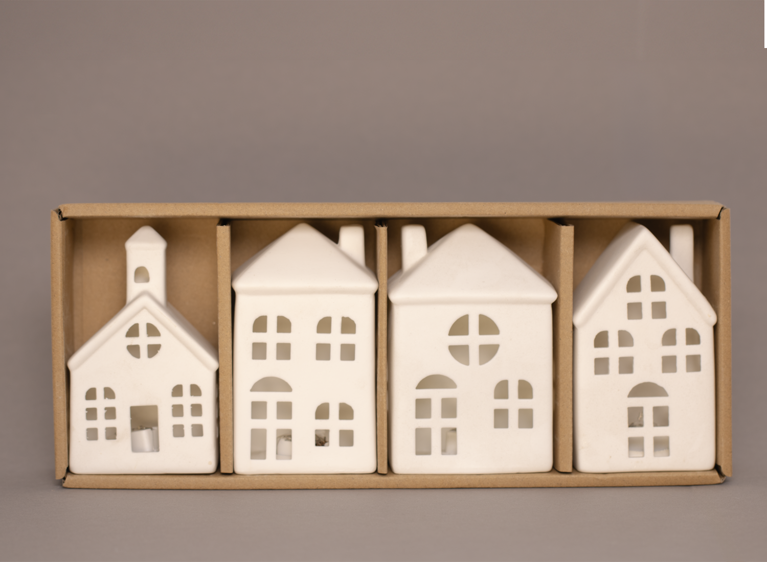 4-LED-Porzellanhäuser im Set